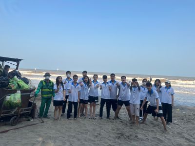 "H&agrave;nh tr&igrave;nh xanh" giữ g&igrave;n m&ocirc;i trường biển của c&aacute;c bạn Thực tập sinh &Acirc;u Cơ tại b&atilde;i biển Đồ Sơn - Hải Ph&ograve;ng